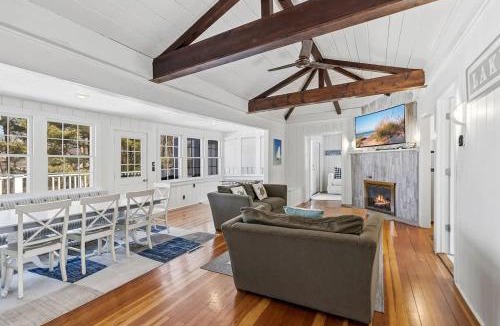 Grand Beach House | Barefoot Cottage