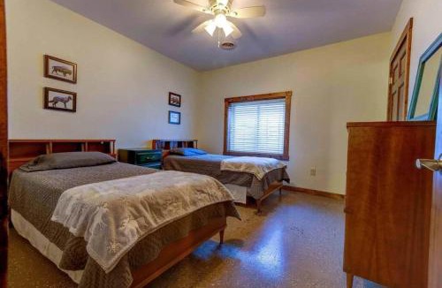 Sullivan House | Moose Cabin | Secluded Cabin w/Private Pond