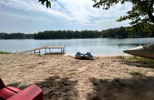Mayfield House | Charming Lakefront Cabin with Hot Tub and Beach Access near Traverse City, Michigan
