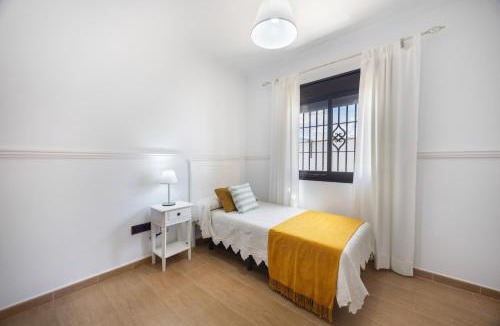 Conil de la Frontera Villa | Villa la Dehesa. Solo familias.