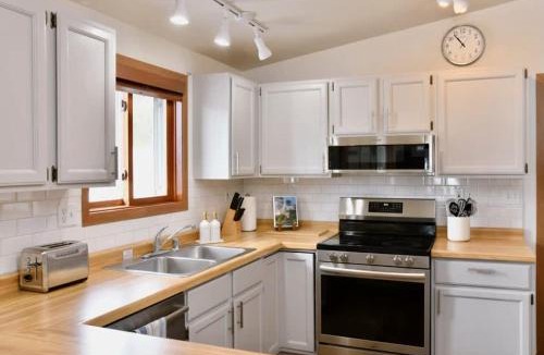 Ellison Bay House | Waters End Cottage by Simple Life Rentals
