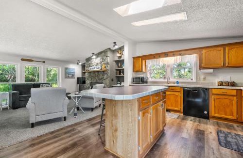 Sturgeon Bay House | The Sweet Retreat by Simple Life Rentals