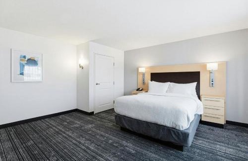 Auburn Hills Hotel | TownePlace by Marriott Suites Detroit Auburn Hills
