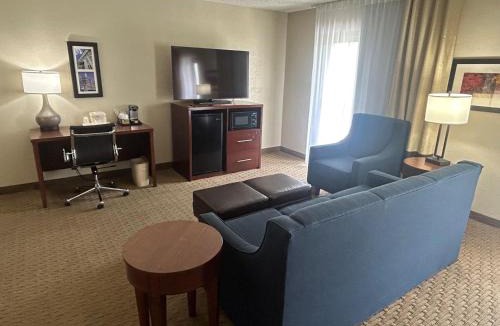 Rochelle Hotel | Best Western Rochelle Inn & Suites near DeKalb