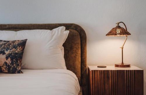Bridgman Hotel | The Warren Hotel