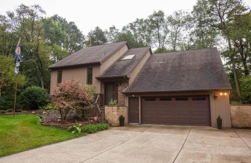Georgetown House | Charming 4-Bedroom Retreat Near Notre Dame