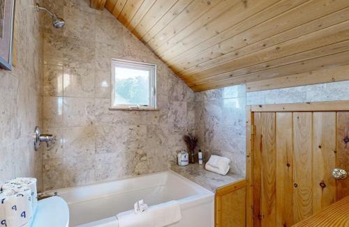 Maple City House | Green Pastures
