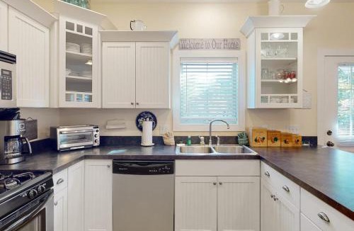 Empire House | Green Glen
