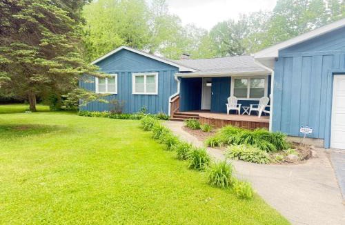 Wheeler House | Cozy Retreat Amidst Serene Nature- A Perfect Getaway