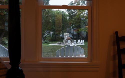 Ellison Bay Hotel | The Griffin Inn