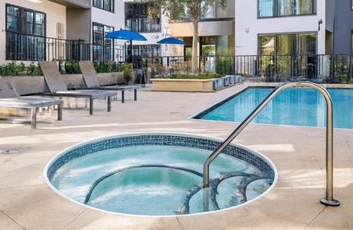 Streeterville Apartment | Streeterville Studio w Gym Pool nr Navy Pier CHI-450
