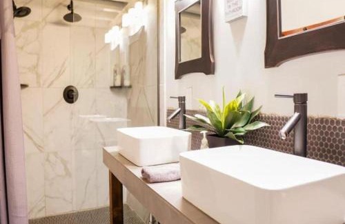 Niles Apartment | Rivers Edge Lofts - Unit 8