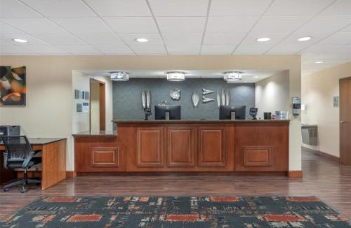 Effingham Hotel | Best Western Delta Inn