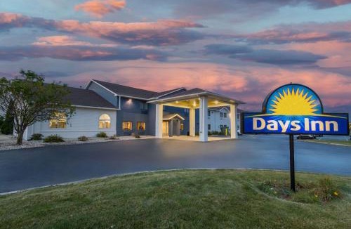 Sturtevant Hotel | Days Inn by Wyndham Racine/Sturtevant