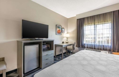 Bolingbrook Hotel | Country Inn & Suites by Radisson, Bolingbrook-Romeoville, I-55