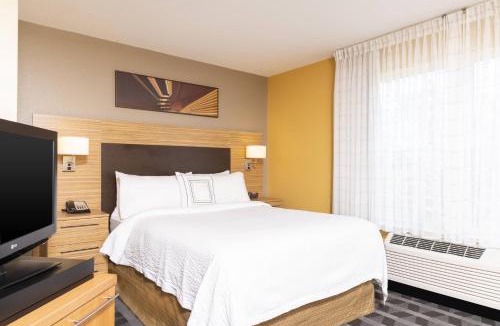 East Lansing Hotel | TownePlace Suites by Marriott East Lansing