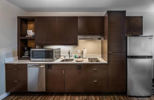 Oak Creek Hotel | TownePlace Suites by Marriott Milwaukee Oak Creek