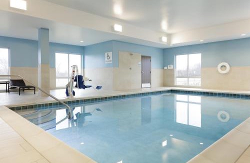 Valparaiso Hotel | Holiday Inn Express Hotel and Suites Valparaiso by IHG