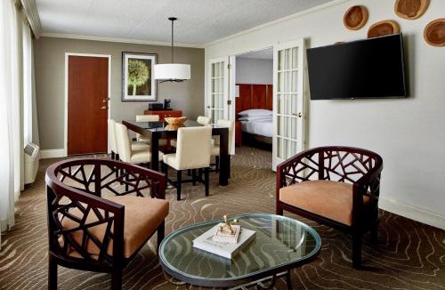 Romulus Hotel | Detroit Metro Airport Marriott