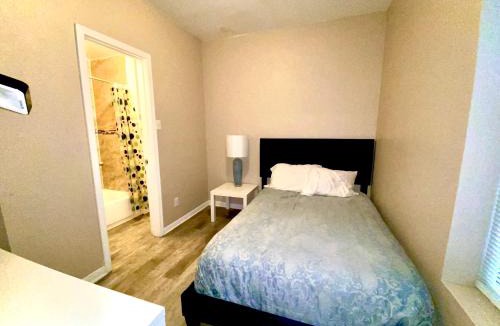 Hobart Apartment | Downtown Hobart Cozy 1 Bedroom