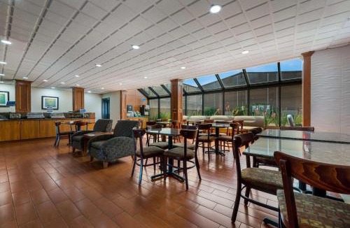 Livonia Hotel | Best Western Detroit Livonia