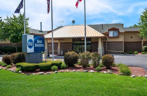 Livonia Hotel | Best Western Detroit Livonia