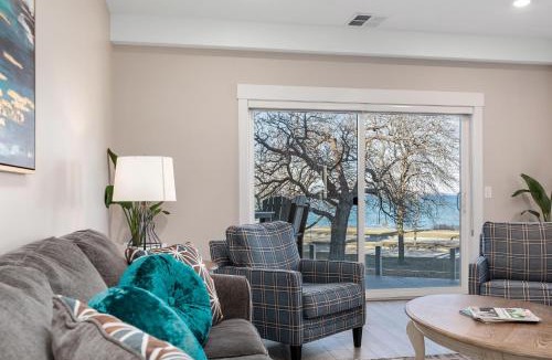 Traverse City Apartment | Luxury Downtown 2BDR Lake View Penthouse Condo steps to Beach 304E