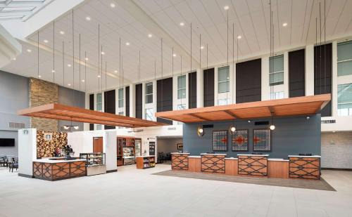Madison Hotel | Doubletree By Hilton Madison East