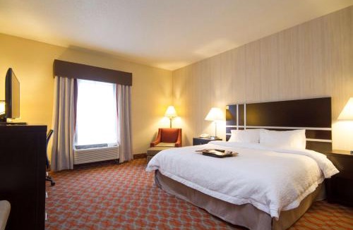 Marshall Hotel | Hampton Inn Marshall