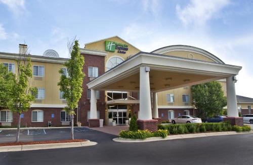 Woodhaven Hotel | Holiday Inn Express & Suites Woodhaven by IHG