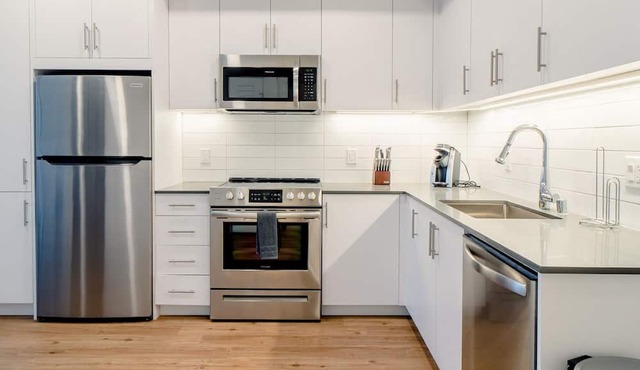 Modern Apartment in Prime Location (ID5770X40) in Paine Field-Lake Stickney