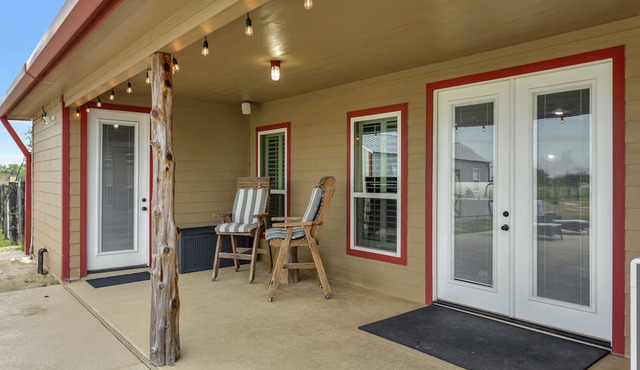 The Rustic Manor & Starry Night in Pattison