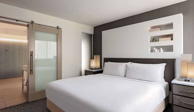 Best Value, Quality Stay! Pets Allowed, Close to Chicago Riverwalk and The Cove