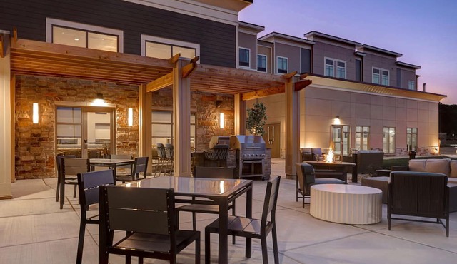 Homewood Suites by Hilton Oak Creek Milwaukee