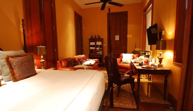 Grand Center Inn