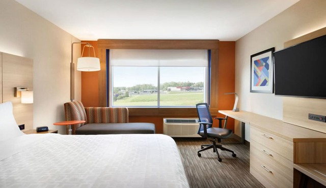 Holiday Inn Express Auburn Hills South by IHG