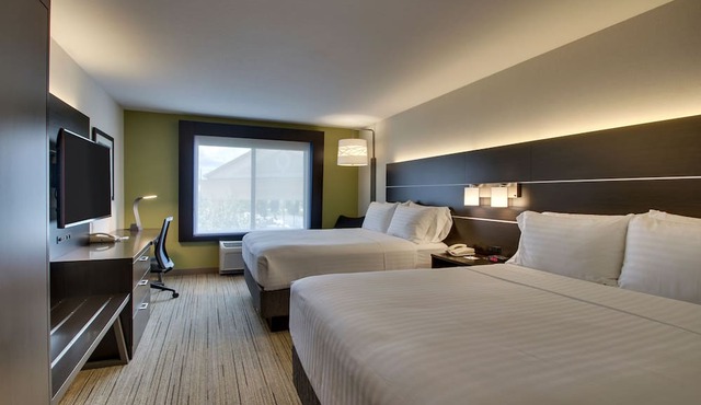 Holiday Inn Express & Suites Morris by IHG