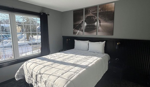 Plymouth Suites Hotel