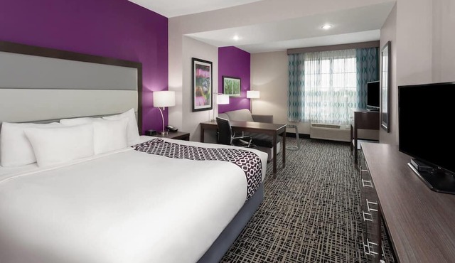 La Quinta Inn & Suites by Wyndham Springfield IL