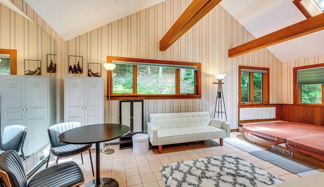 Haverhill Mtn Retreat w/Deck: Hike, Ski & Relax in Woodsville