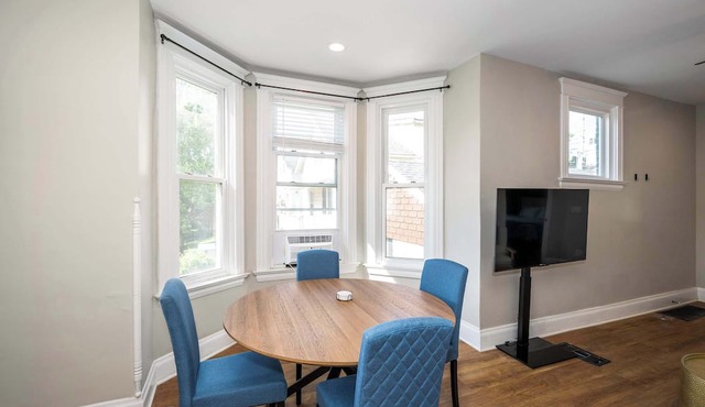 Ludlow Lodge w/City Views in Covington