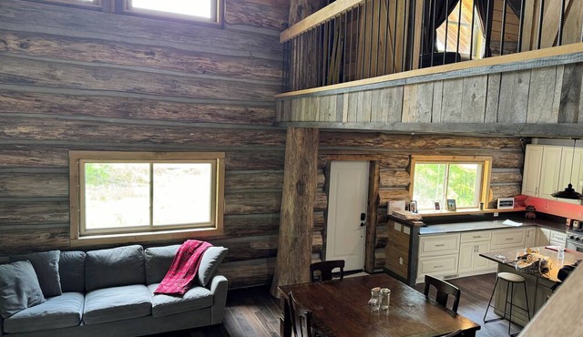 New Listing Discount Secluded Log Cabin with ATV Trail Access - Simply Stunning!