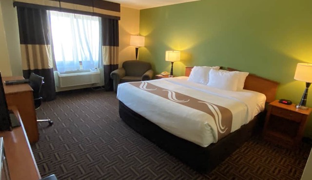 Quality Inn Bolingbrook I-55