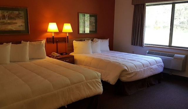 Motel 6 Norway, MI