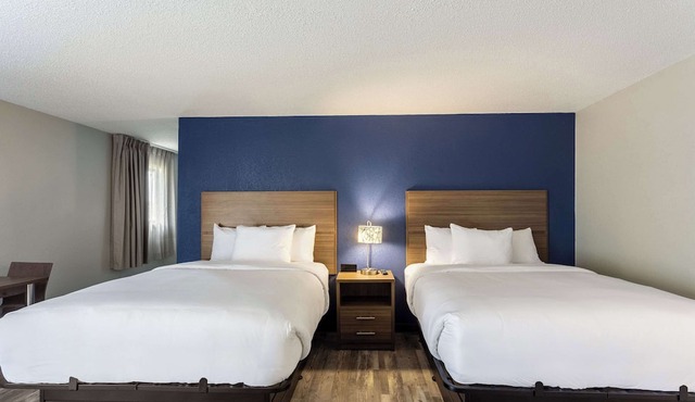 MainStay Suites Bourbonnais - Kankakee