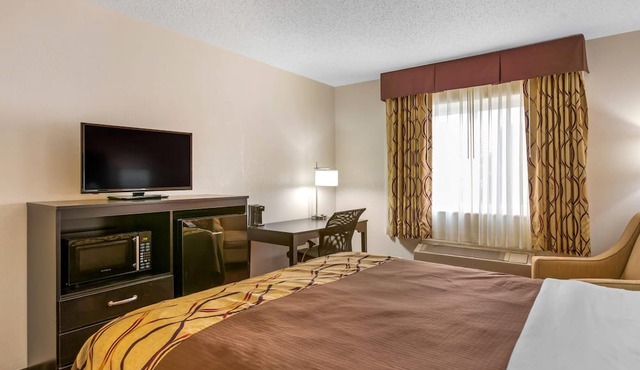 Rodeway Inn Coopersville
