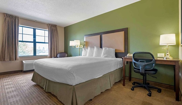 Extended Stay America Select Suites Chicago Hanover Park