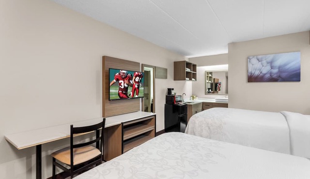 Red Roof Inn PLUS+ Chicago - Hoffman Estates