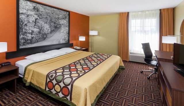 Super 8 by Wyndham Rochester