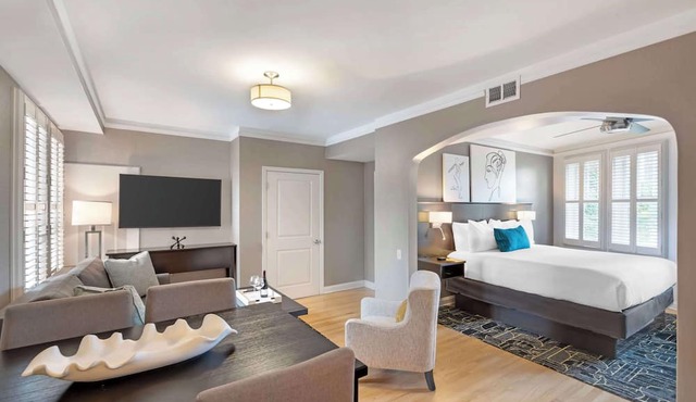 Best Western Plus Hawthorne Terrace Hotel